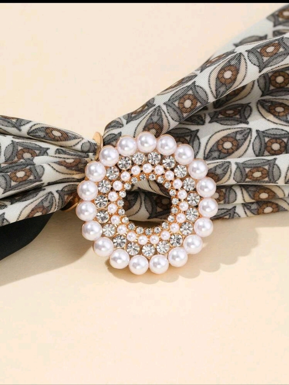 🆕️✨️ PEARL & RHINESTONE GOLD-TONE SCARF CLIP & BROOCH ACCESSORY✨️